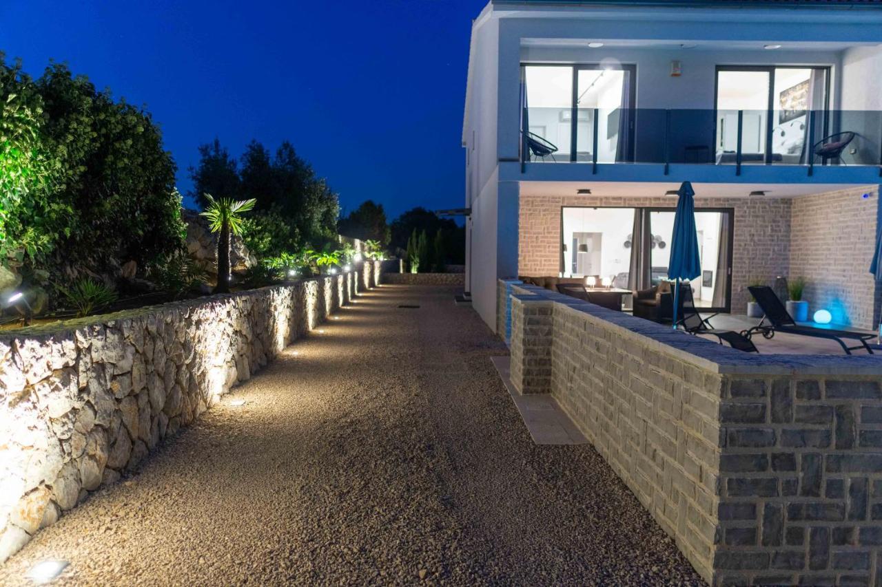 Villa Villa More *